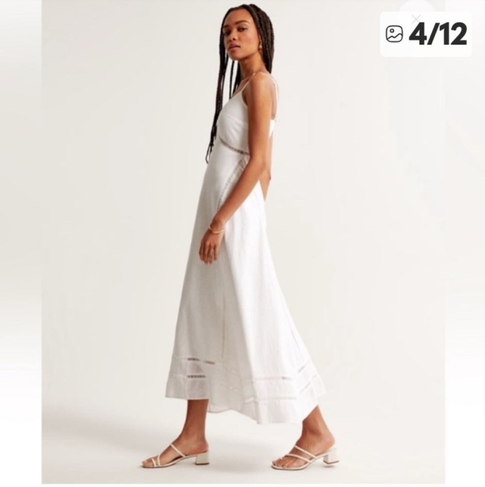 Abercrombie & Fitch White Maxi Dress with Front Keyhole - Picture 2 of 13